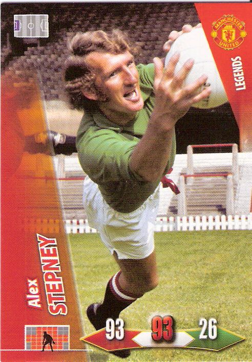 2010-11 Adrenalyn Alex Stepney Manchester United Legend