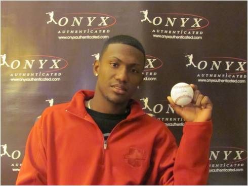 2011 Onyx Preferred Players Collection Baseball Julio Teheran With Ball