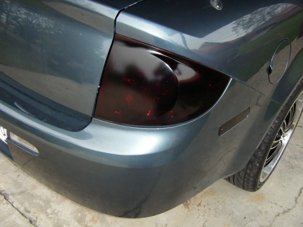 How do you tint tail lights?